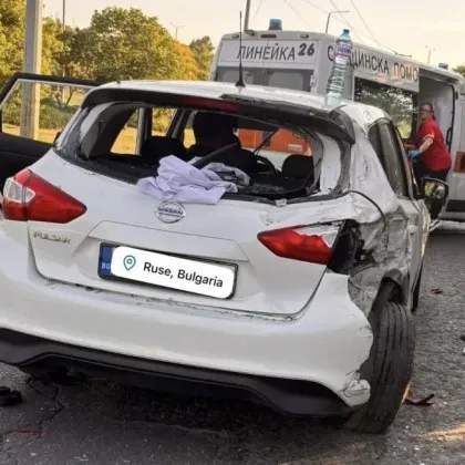 Млад моторист загина намясто след сблъсък с автомобил в Русе