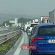 Тапа на &bdquo;Тракия": две катастрофи и проливен дъжд блокираха движението към Пловдив СНИМКИ