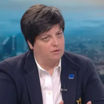 Русинова: Над половин милиард за пътна безопасност стоят неизползвани