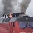 Пламна пътнически влак