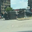 Нова тежка катастофа в София, кола е обърната странично СНИМКА