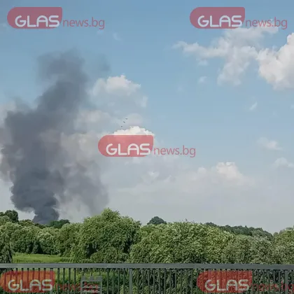 Пожар избухна в Пловдив СНИМКИ