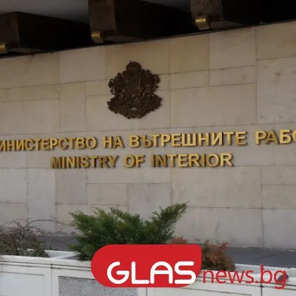 ТИР с 20 тона леснозапалим товар и разкачен мост заловиха в България