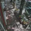 Защо да купуваш цветя, когато можеш просто да си откъснеш ВИДЕО