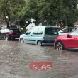 Порой в Пловдив: Улиците станаха реки, падат дървета СНИМКИ