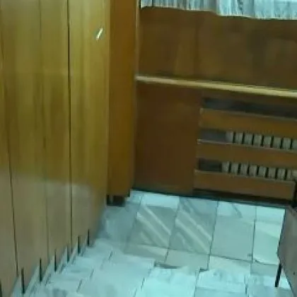 Психично болен се самонастани от десетилетие в болница, тормози пациенти и служители