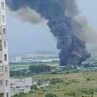 Продължава гасенето на големия пожар в София