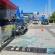 Кола се заби в ресторант за бързо хранене на АМ "Тракия" СНИМКИ