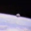 Обвиниха НАСА, че е заличавала НЛО от снимки, преди да ги публикува