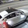 Софиянец остави след себе си боклуци от заря, показа среден пръст ВИДЕА