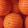 Големият трик с портокалите: Защо ги продават в червени мрежички?