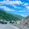 Кола "кацна" в крайпътна канавка СНИМКА