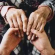 Ще срещне ли добрина? Изоставена жена в тежко състояние живее в мизерия, търси се помощ
