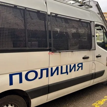 Близо 100 души от две враждуващи фамилии се събраха за бой в Кърнаре, намеси се полиция