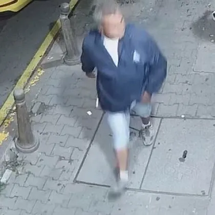 Столичанин твърди, че чантата му е открадната от бар в центъра на София ВИДЕО