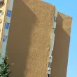 "Стана норма": Поредно некачествено саниране на блок в Сливен СНИМКИ