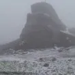 Зимна приказка посред юли в наша съседка СНИМКИ