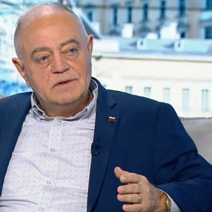 Атанас Атанасов се оттегли като председател на ДСБ