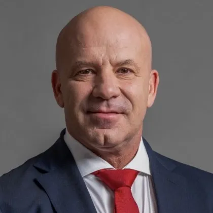 Спортният министър: Водим разговори за нов национален стадион