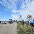 &bdquo;Искаме реален Шенген": Земеделци затвориха ГКПП &bdquo;Ивайловград &ndash; Кипринос"