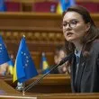 Зеленски сменя правителството, премиерът потвърди оттеглянето си