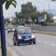 Навигацията казва &bdquo;продължете напред". В Пазарджик явно имат и друга опция ВИДЕО