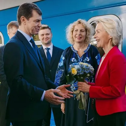 Фон дер Лайен пристигна в Киев с нов план за дронове и членството на Украйна в ЕС
