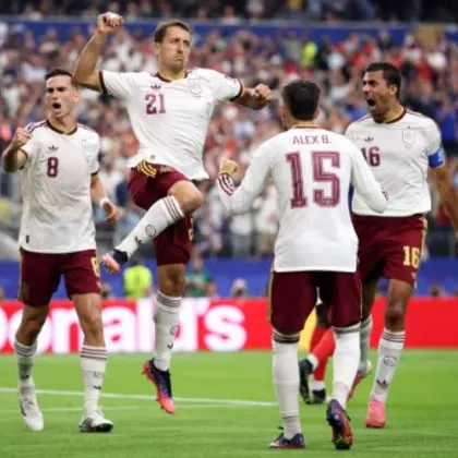 Испания е на световен финал! &bdquo;Ла Фурия" прекърши Франция с 2:0