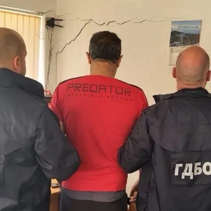 Трима задържани при акция на ГДБОП в Якоруда СНИМКИ