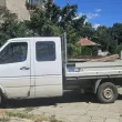 В зависимост от часа: Камион си играе с пешеходците в Казанлък СНИМКИ