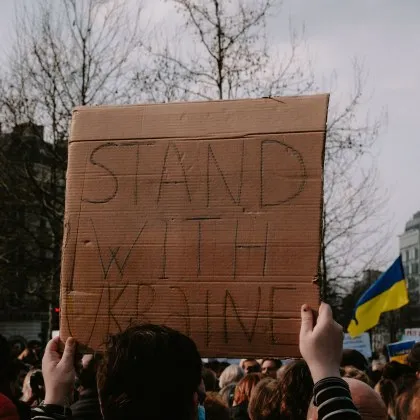 Протести в Киев след уволнението на реформатора Михайло Федоров