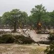 Тексас пак под вода: Двама загинаха, над 200 души бяха евакуирани
