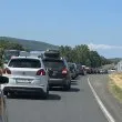 Три коли се удариха, трафикът към Бургас е силно затруднен