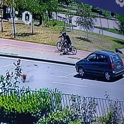 Откраднаха любимата тротинетка на дете, майката търси извършителите СНИМКА