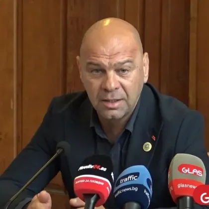 Кметът след урагана в Пловдив: Падналите дървета не са били сухи