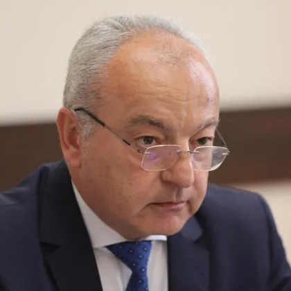 Отхвърлиха по-високите данъчни облекчения за деца в Бюджет 2026: Промяна ще има чак догодина