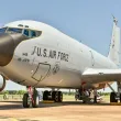 Какво представлява KC-135 Stratotanker, който пристига в авиобаза &bdquo;Безмер"
