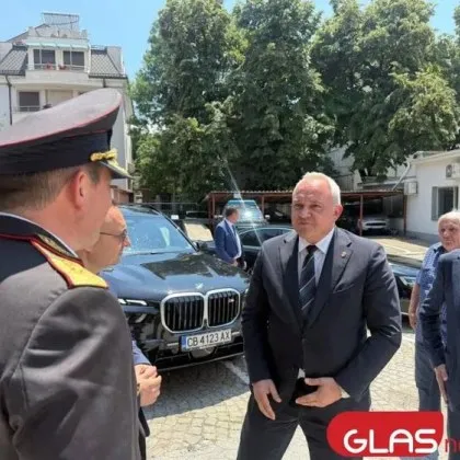 НАП разкри има ли данъчни задължения или средства с неясен произход при Демерджиев
