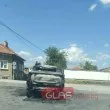 Зловеща гледка в Горни Богров: Автомобил изгоря напълно, двама са откарани с линейка