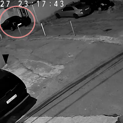Мъж стана за резил - открадна покривало за автомобил в Сливен ВИДЕО
