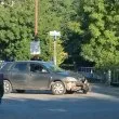 Меле с автобус от градския транспорт и коли блокира кръстовище между &bdquo;Гео Милев" и &bdquo;Слатина"