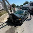БМВ се вряза в стълб във Варна СНИМКА