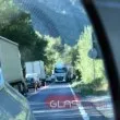 Километрично задръстване в Кресненското дефиле, цистерна блокира движението (СНИМКИ)