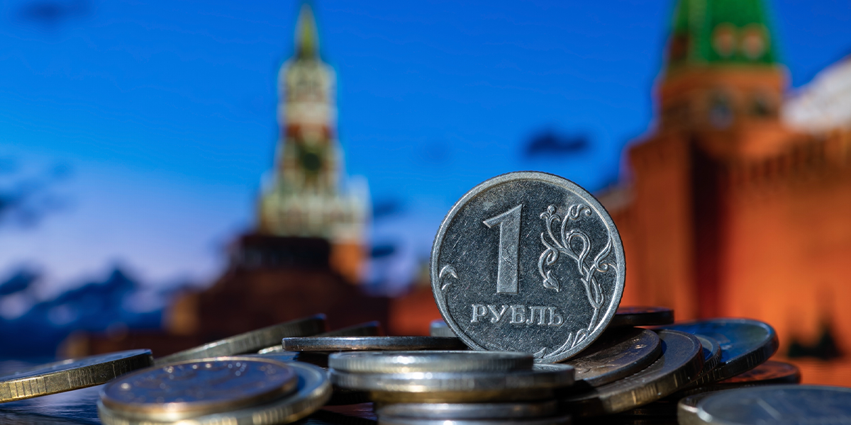 Паника в Русия: Масово теглене на кеш и скок на парите в обращение
