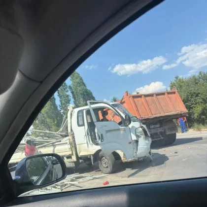 Сблъскаха се два камиона на Околовръстното на София, движението е затруднено СНИМКА