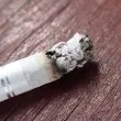 Незагасен фас падна върху количка с две бебета СНИМКА