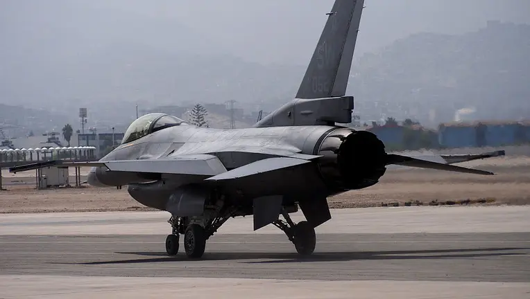 Вдигнаха F-16 по тревога над голф клуба на Тръмп