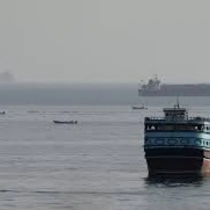 Техеран иска такси от корабите в Ормузкия проток срещу морски услуги