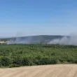 10 екипа се борят с пожара край Камен връх