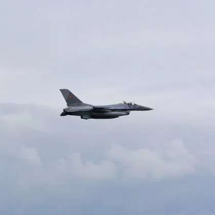 Нова тревога в Румъния: Вдигнаха F-16 за въздушна цел, откриха предполагаеми останки от дрон